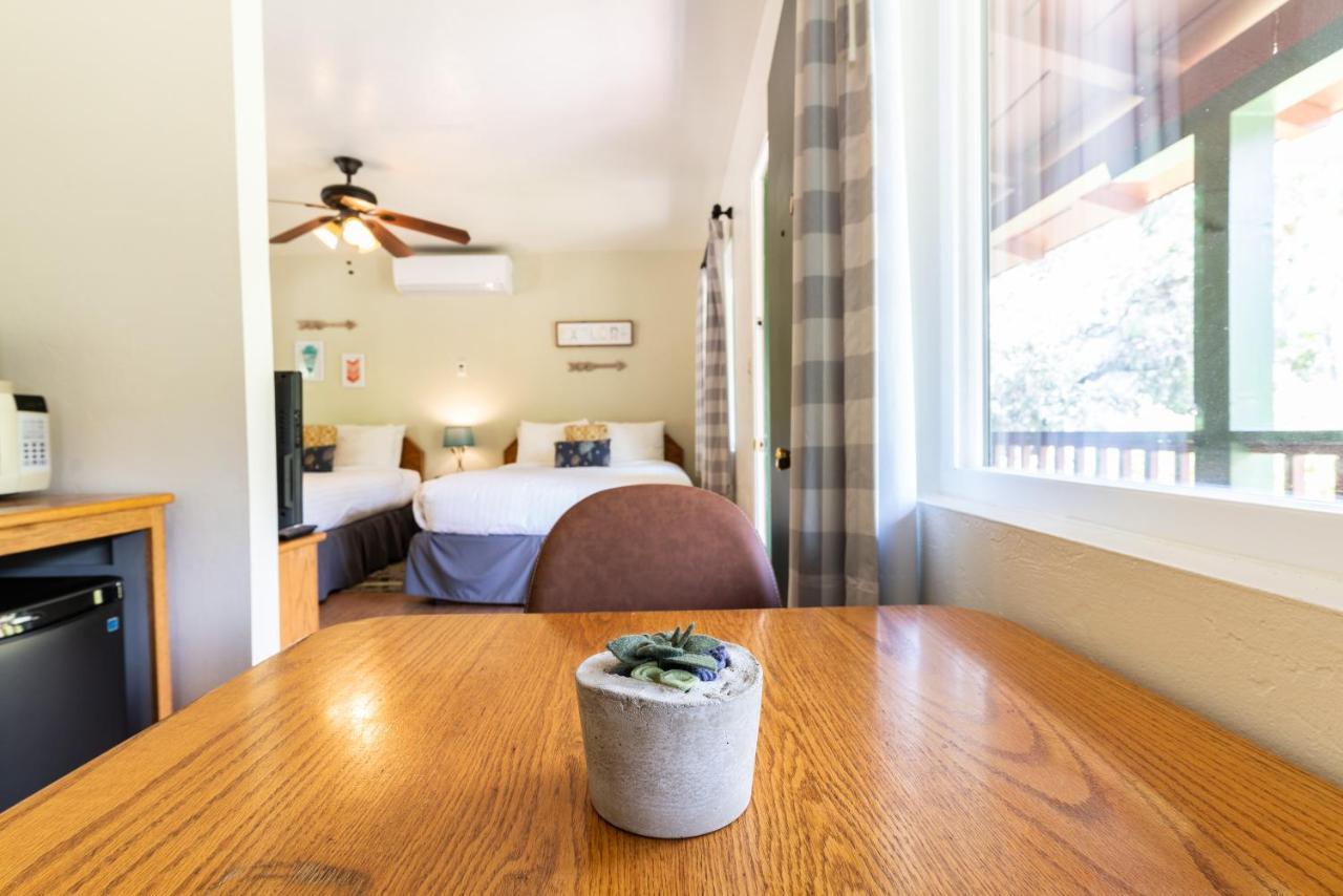 Buckeye Tree Lodge Three Rivers Esterno foto