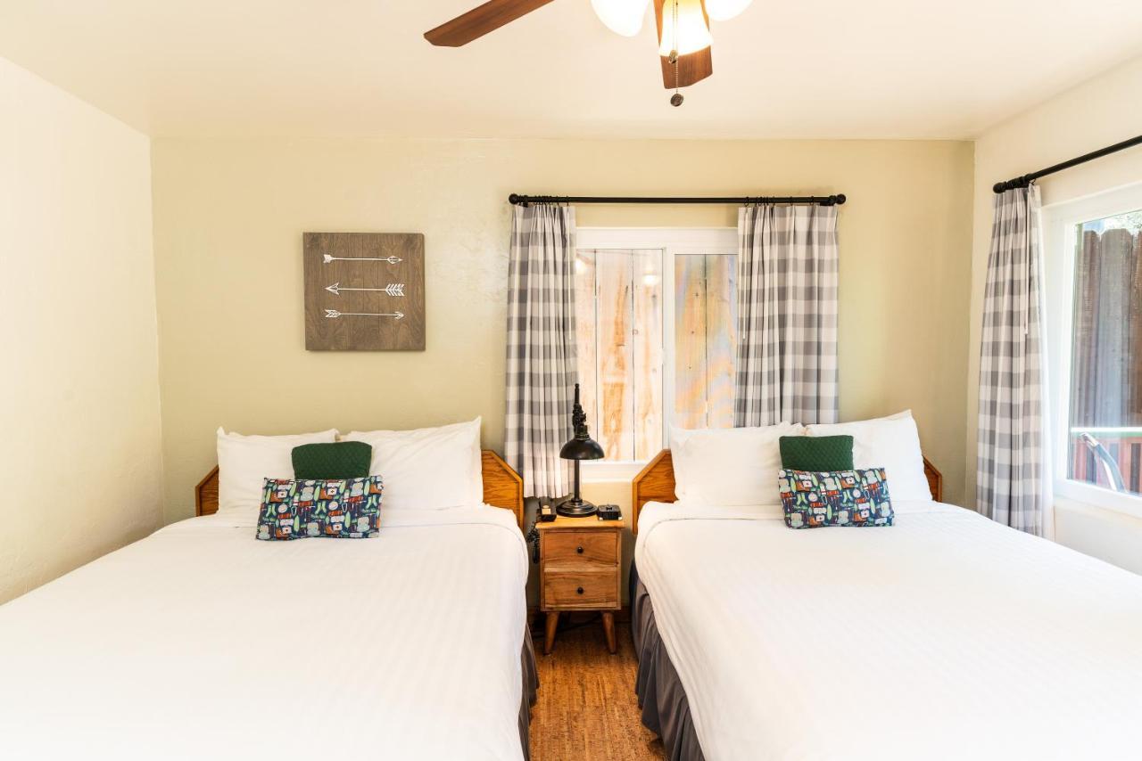 Buckeye Tree Lodge Three Rivers Esterno foto