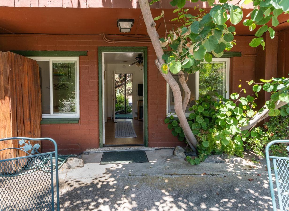 Buckeye Tree Lodge Three Rivers Esterno foto